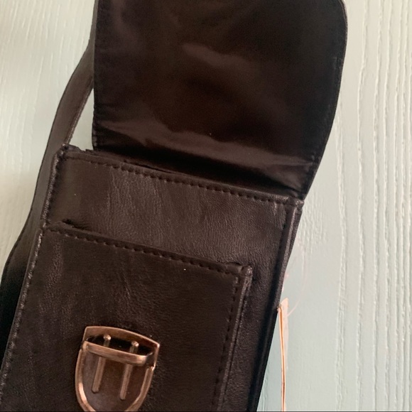 5 for 20 NWT Olsenboye mini faux leather chain bag - Picture 5 of 8